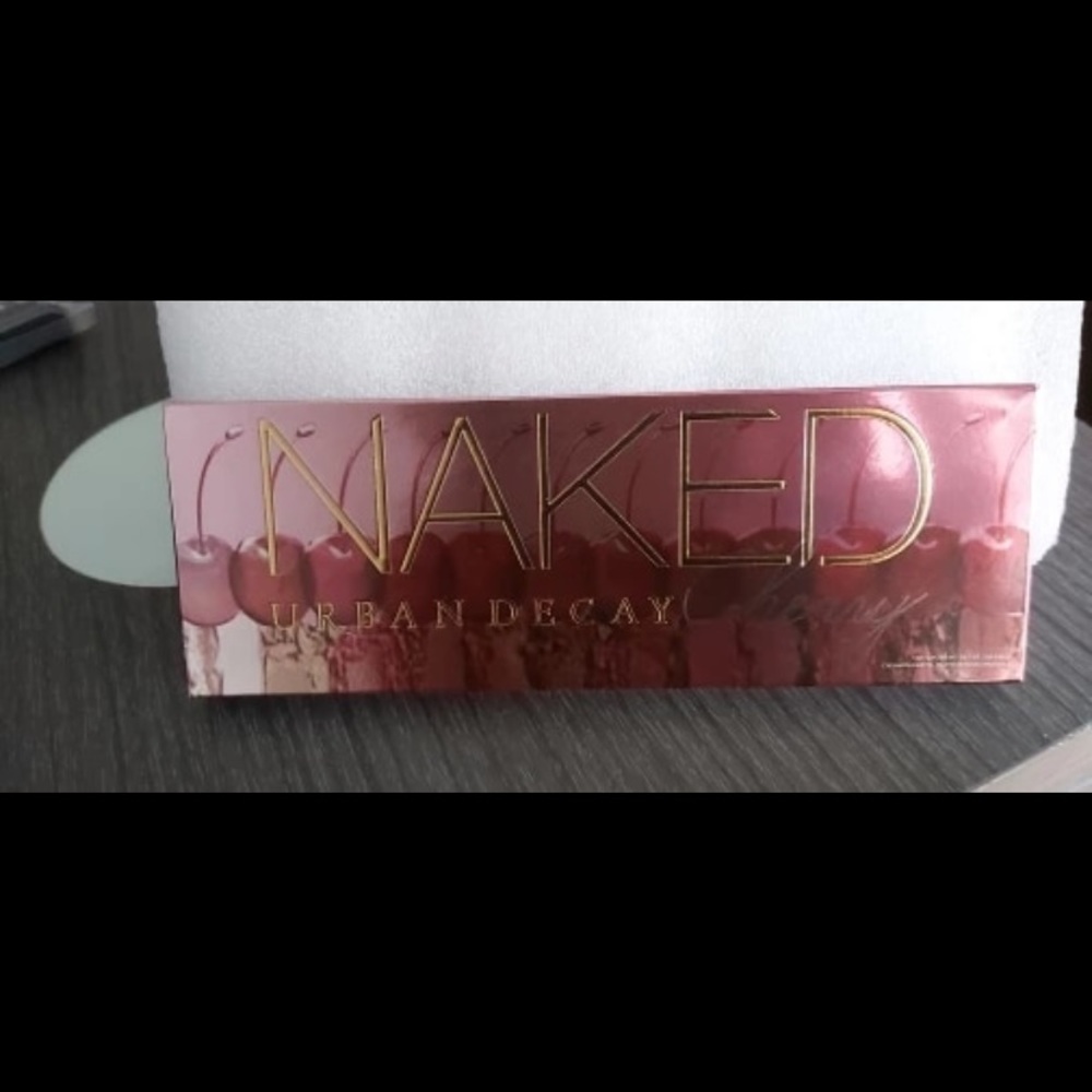 Urban Decay Cherry New!